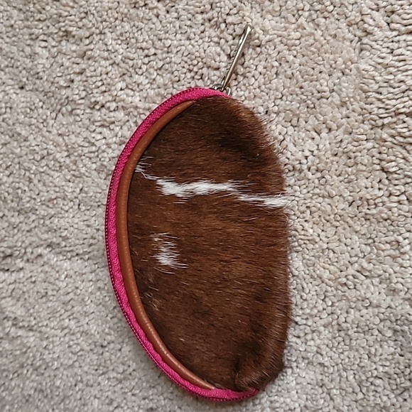 Cowhide Card Holder - Picture 2 of 3